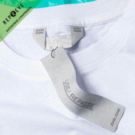 Tag e etiqueta para roupas de tecido reciclado