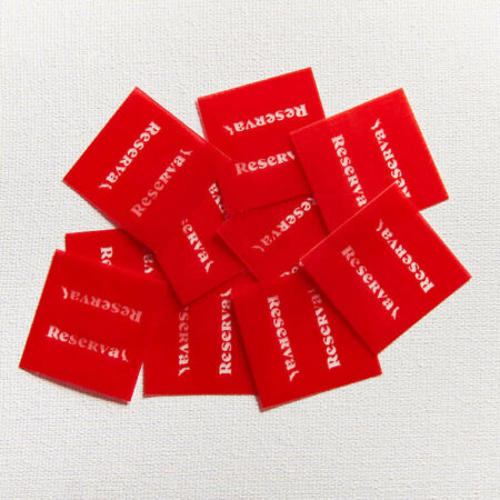 Etiqueta vermelha de silicone para roupas RESERVA