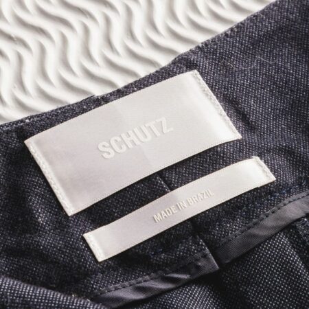 Etiquetas aviamentos de cetim confortáveis para roupas schutz