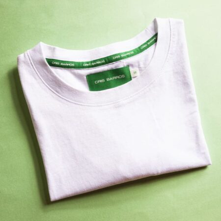 Fita cobre gola etiqueta e bandeirinha interna personalizada e confortável para camisetas cris barros