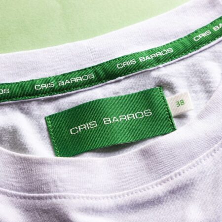 Galão cobre gola e etiqueta confortáveis para roupas CRIS BARROS