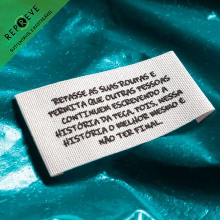Etiqueta de poliester reciclado personalizada para roupas
